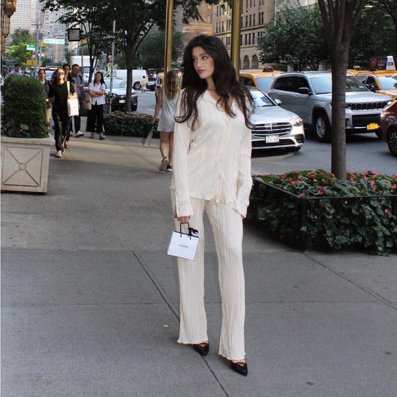 Plisse Pant Set in Beige XS - Picture 2 of 3